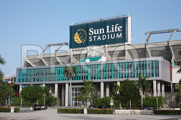 Sun Life Staduim - Dolphin Executive Offices 040