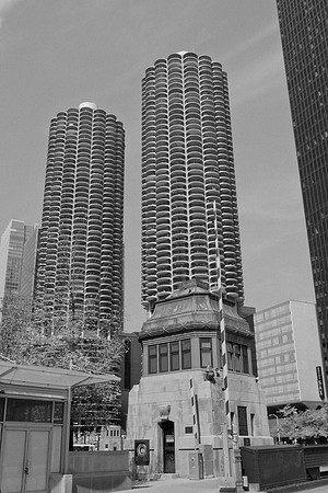 0015_DG_Chicago_USA_2009_5L8Y2010