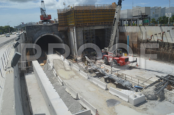 PortMiami_Tunnel_Watson_Island_EASTBOUND_2013-08-31_114500