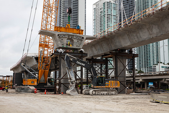 20201102_Connecting_Miami__75A6692