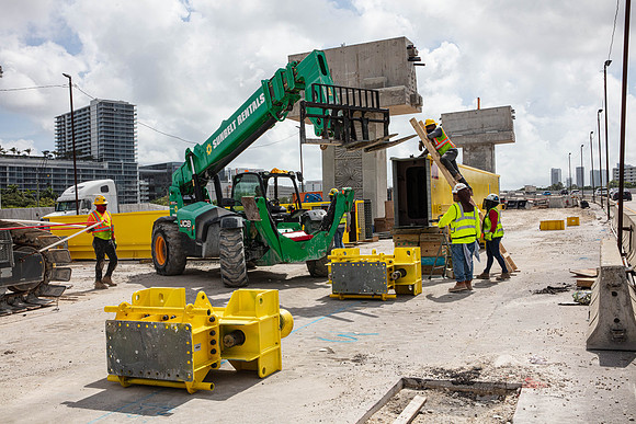 20210721_Connecting_Miami_75A3450