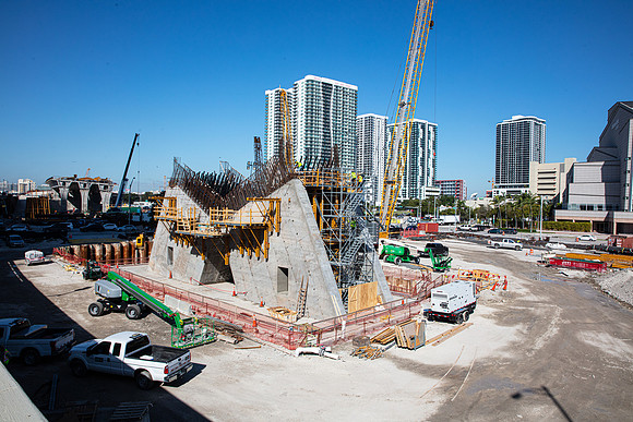 20220207_Connecting_Miami _75A4683