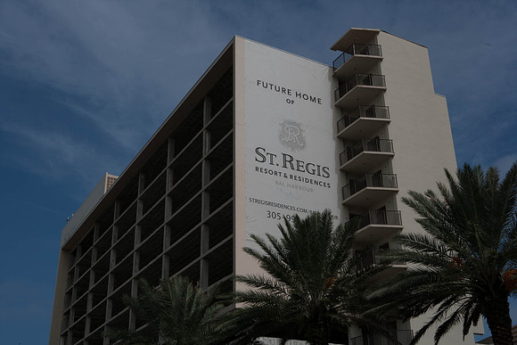 St_Regis_Demolition_20071025_Bal_Harbor_FL-0007