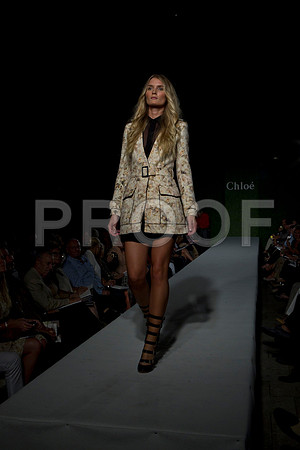 7016_DG_CLOE_FASHION_FISHER_11282011_AL1B2993
