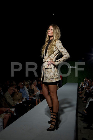 7016_DG_CLOE_FASHION_FISHER_11282011_AL1B2999