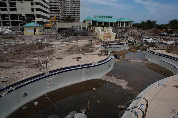 St_Regis_Demolition_20071025_Bal_Harbor_FL-0162
