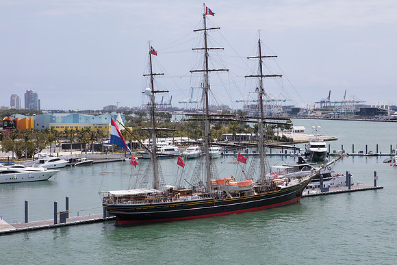 20170426_Island_Garden_Marina_S5D0344