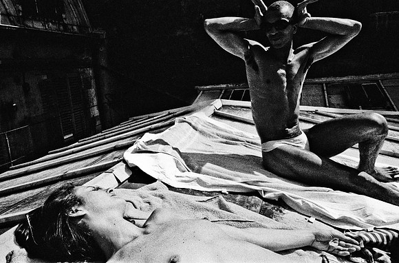 2522_FM_BW_35MM_CW_FOLES_BERGERE_1989_021