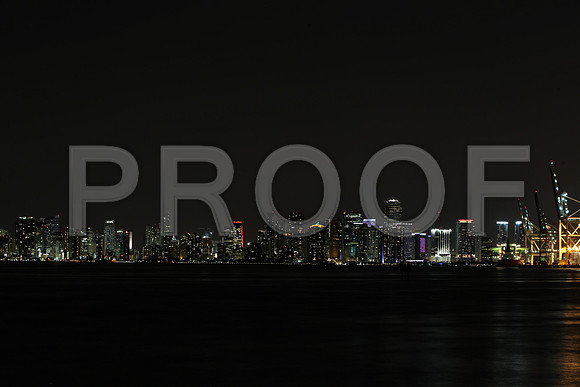 20140819_Miami_Skyline_night_CG3P0910