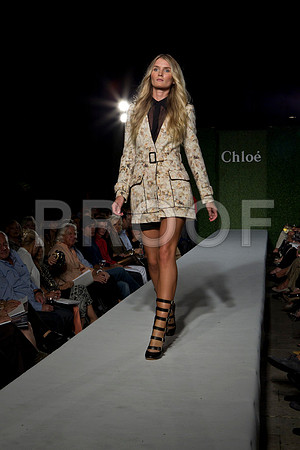 7016_DG_CLOE_FASHION_FISHER_11282011_AL1B2991