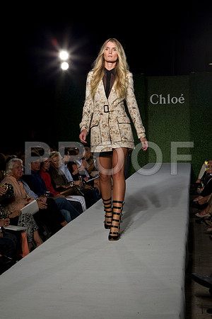 7016_DG_CLOE_FASHION_FISHER_11282011_AL1B2989