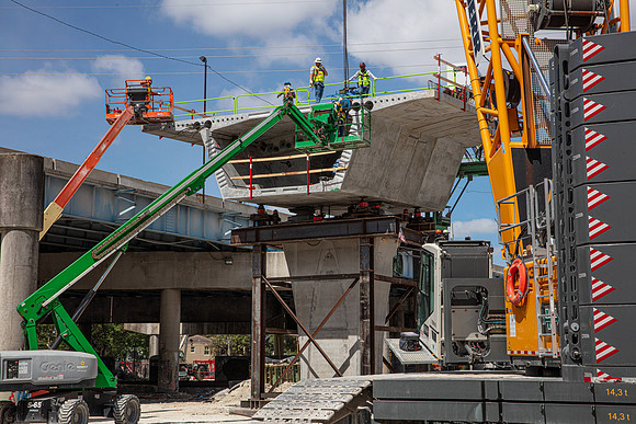 20210408_Connecting_Miami_75A0045