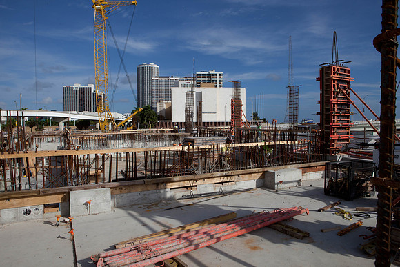 20111027-7002_DG_MAM_Museum_Miami_FL_IMG_2628
