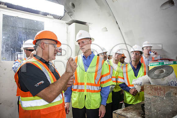 20120614-DG_Govenor_Rick_Scott_Visite_MT_Miami_FL_IMG-6564