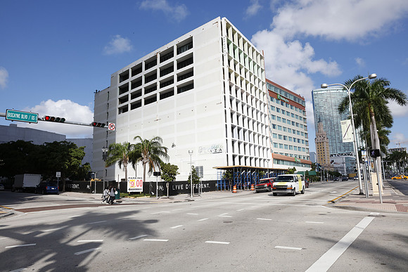 20151108300_Biscayne_Moriarty_75A7690