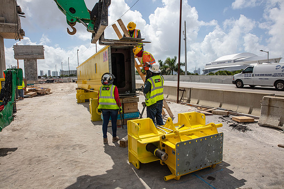 20210721_Connecting_Miami_75A3475