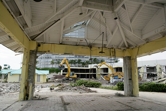 St_Regis_Demolition_20071025_Bal_Harbor_FL-0142-2