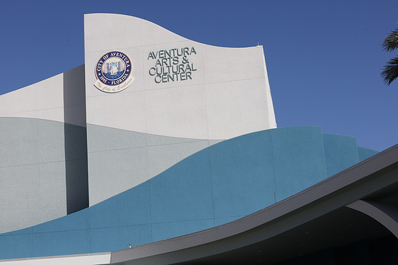 20151109Aventura_Arts_and_Cultural_Center_75A8200