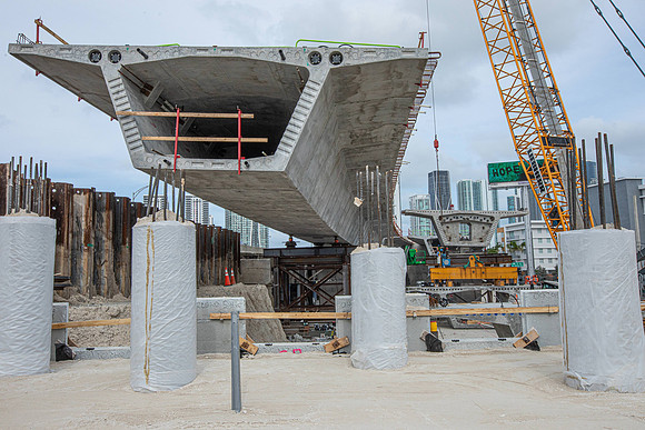 20210519_Connecting_Miami173A9179