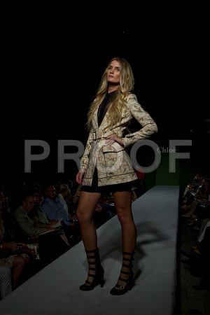 7016_DG_CLOE_FASHION_FISHER_11282011_AL1B2996