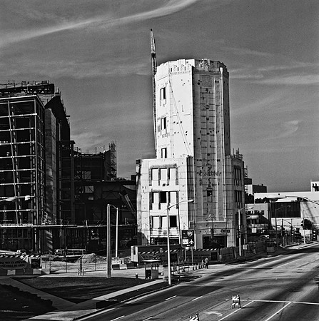 28266_FM_BW_PERFORMING_ARTS_CENTER_FL_04_03