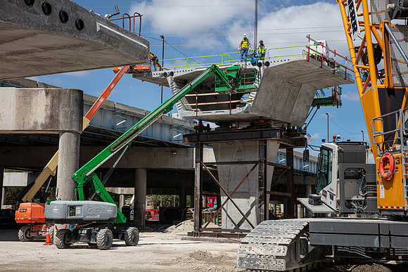 20210408_Connecting_Miami_75A0050