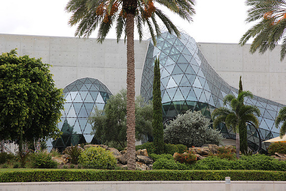 20150730_Dali_Museum_St_Petersburg_9C7C8901