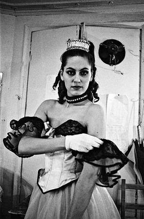 2518_FM_BW_35MM_CW_FOLES_1992_013