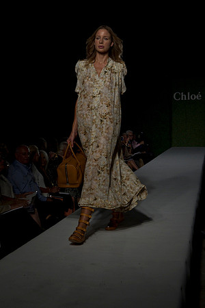 7016_DG_CLOE_FASHION_FISHER_11282011_AL1B2952
