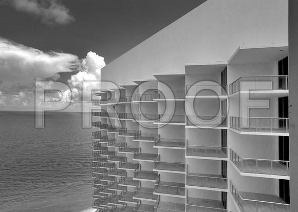 SRP_E_BAL_IMG_7341BW