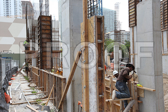 20150701_Related_SLS_Brickell_9C7C0798