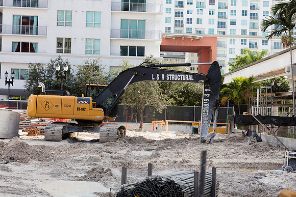20160928_300_Biscayne_Vice_Moriarty_S5A3588