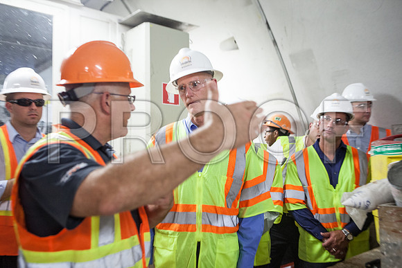 20120614-DG_Govenor_Rick_Scott_Visite_MT_Miami_FL_IMG-6583