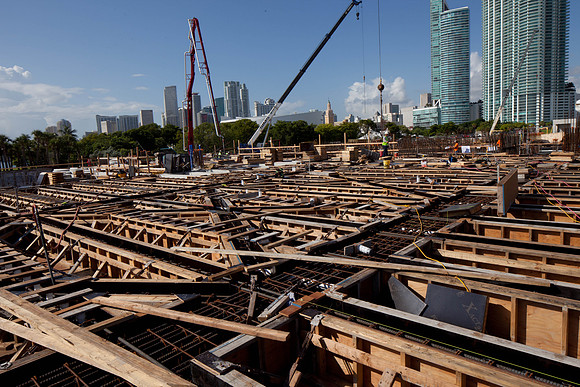 20110913-6039_PAMM_DG_Miami_Art_Museum_Miami_FL_IMG_4573