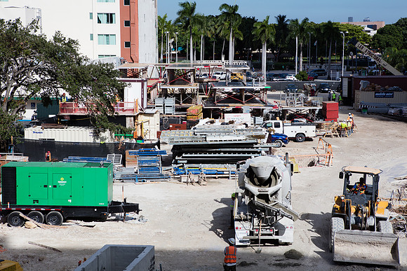 20160928_300_Biscayne_Vice_Moriarty_S5A3718
