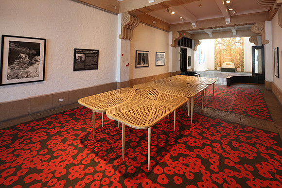 20150225_Wolfsonian_Museum_nick_Table_9C7C0177