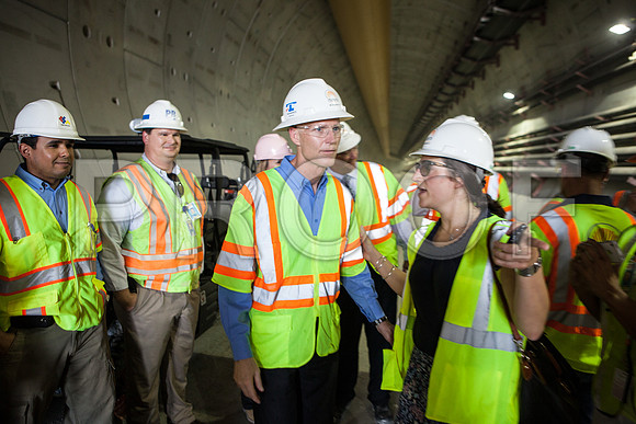 20120614-DG_Govenor_Rick_Scott_Visite_MT_Miami_FL_IMG-6963