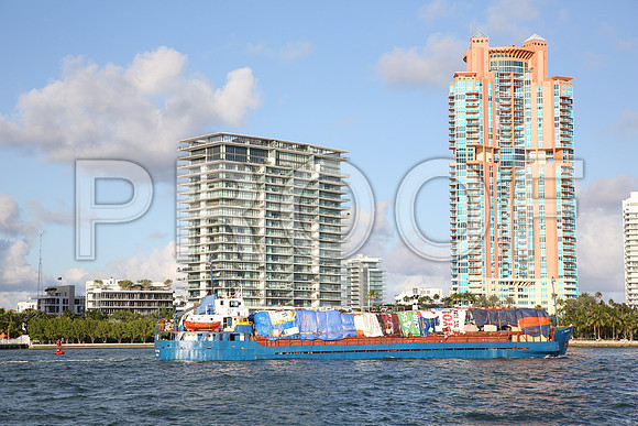 20151212_Container ship_IMG_5004