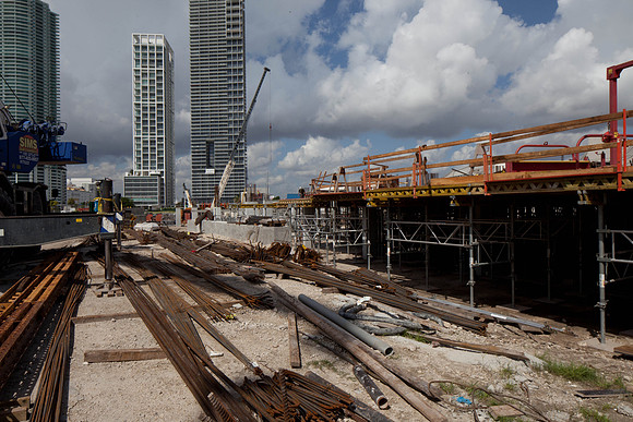 20110913-6039_DG_Miami_Art_Museum_Miami_FL_IMG_4820