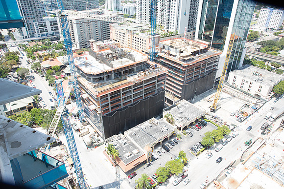 20150727_Brickell_Height2_Related_project_9C7C7778