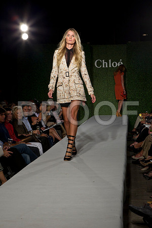 7016_DG_CLOE_FASHION_FISHER_11282011_AL1B2987