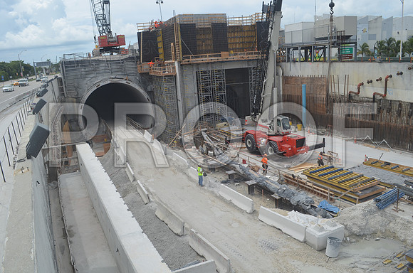 PortMiami_Tunnel_Watson_Island_EASTBOUND_2013-08-26_113000