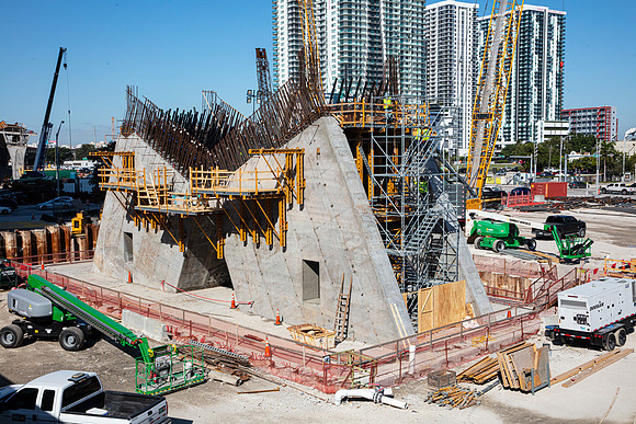 20220207_Connecting_Miami _75A4674
