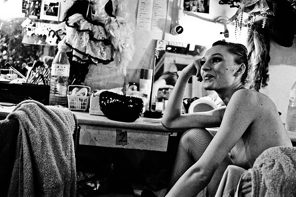 2515_FM_BW_35MM_CW_FEB_1992_022