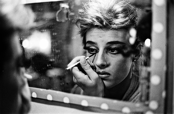 2516_FM_BW_35MM_CW_FOLES_1988_027