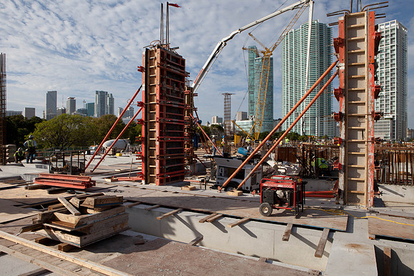 7002_DG_MAM_Museum_Miami_FL_IMG_2504