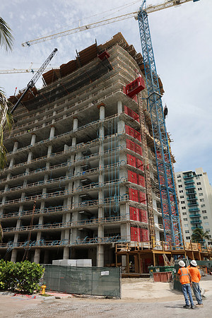 20150812_Related_Hyde_Hallandall_Beach_075A3528