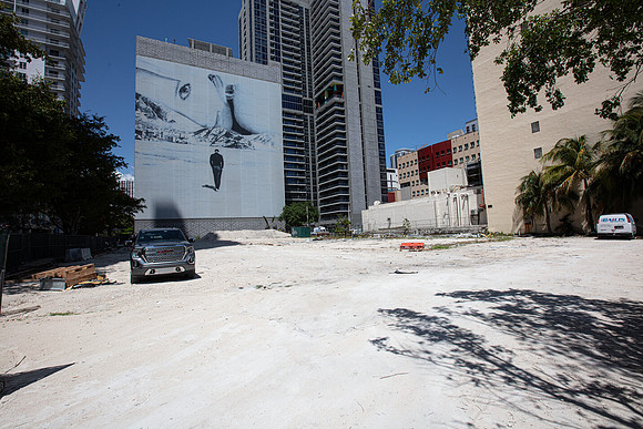 20220419_Waldorf_Astoria_Moriarty__75A0806