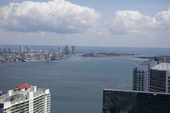 20160218_Miami_City_Scape_East_Fisher_Island_S5A1724
