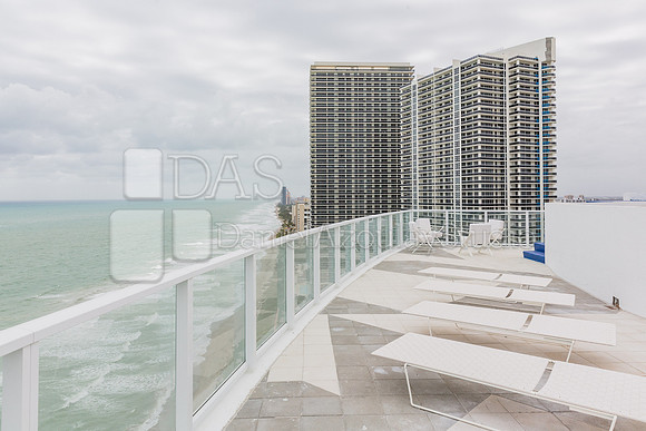 Apoge_Beach_Club_Hallandale9C7C9815